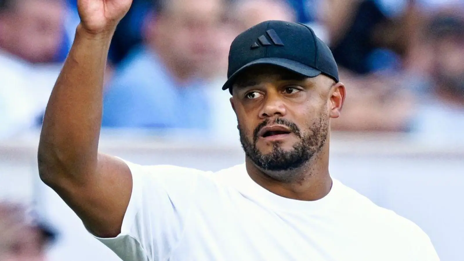 Vincent Kompany sieht gute Chancen des FC Bayern auf den Champions-League-Coup. (Foto: Uwe Anspach/dpa)