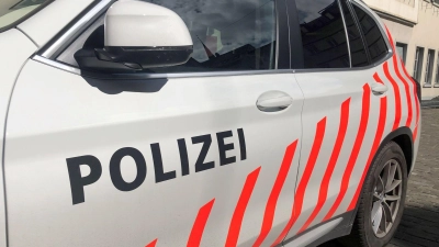 Es gibt einen Großeinsatz der Polizei.  (Foto: Christiane Oelrich/dpa)