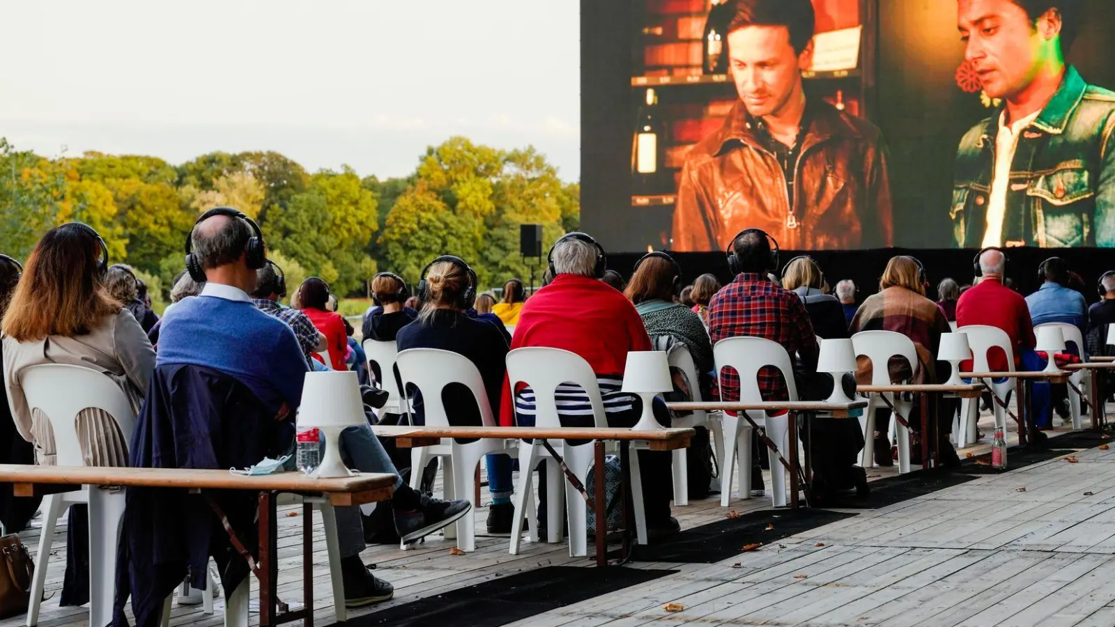 In diesem Jahr sind auf der Parkinsel 75 Filme zu sehen. (Archivfoto) (Foto: Uwe Anspach/dpa)