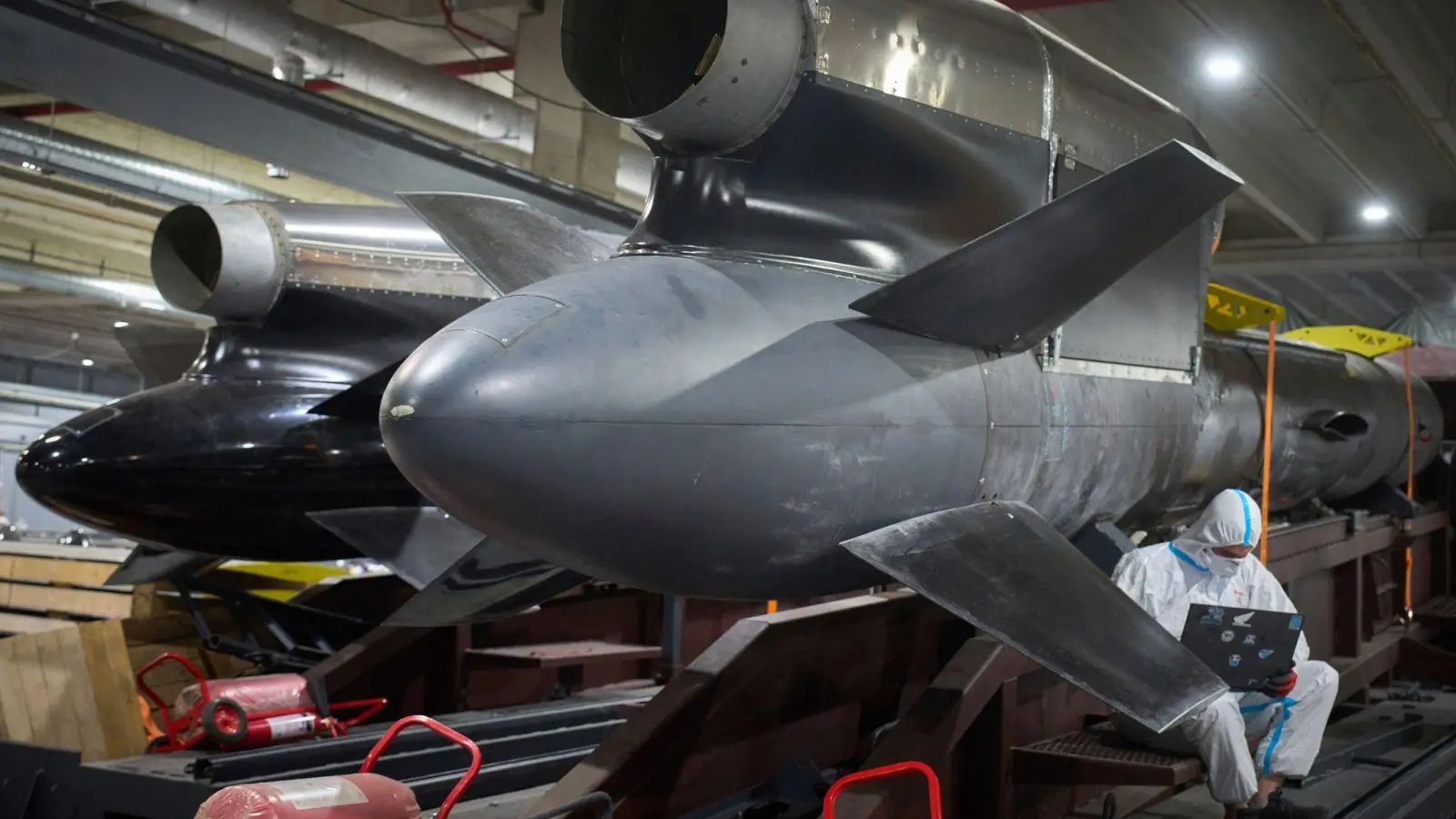 Die Ukraine baut selbst neue Marschflugkörper vom Typ Flamingo. (Foto: Efrem Lukatsky/AP/dpa)