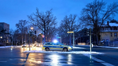 Am dritten Tag des Stromausfalls in Teilen Berlins warten 30.000 Haushalte weiter auf Energie. (Foto: Michael Ukas/dpa)