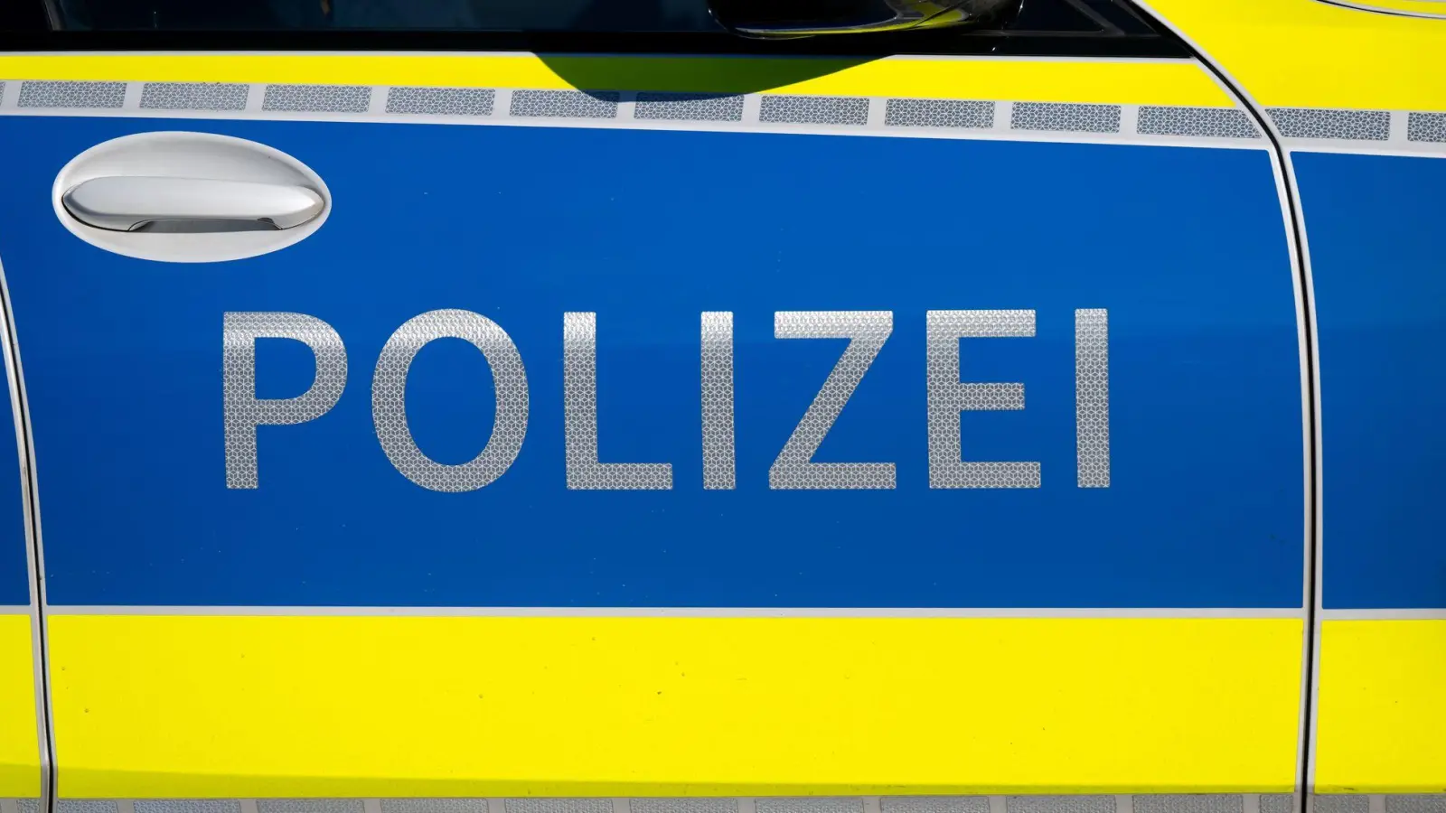 Der 22-Jährige blieb bei dem Vorfall am Montagmorgen laut Polizei unverletzt. (Symbolbild) (Foto: Sven Hoppe/dpa)