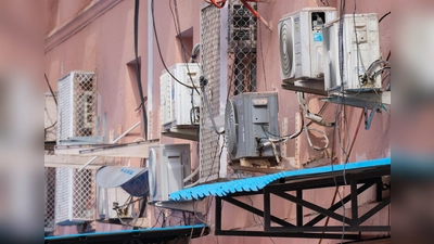 Klimaanlagen an der Hauswand des Wirtschaftsministeriums in Neu Delhi. (Foto: Soeren Stache/dpa)