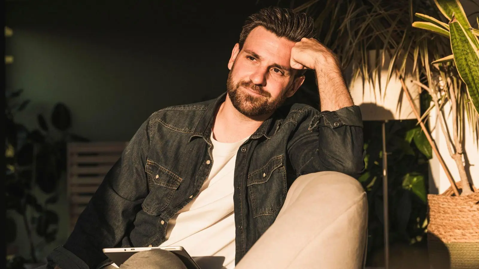 Nach einer Kränkung verfallen wir oft in die Passivität. Wichtig ist aber, das Erlebte hinter sich zu lassen und den Blick wieder nach vorn zu richten.  (Foto: Uwe Umstätter/Westend61/dpa-tmn)