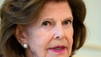 Königin Silvia von Schweden besucht Berlin. (Foto: Bernd von Jutrczenka/dpa)