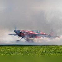Spektakuläre Vorführungen gehören zum bunten Programm des Aero-Clubs Ansbach beim Fliegerfest in Petersdorf. (Foto: Archiv Aero-Club Ansbach)