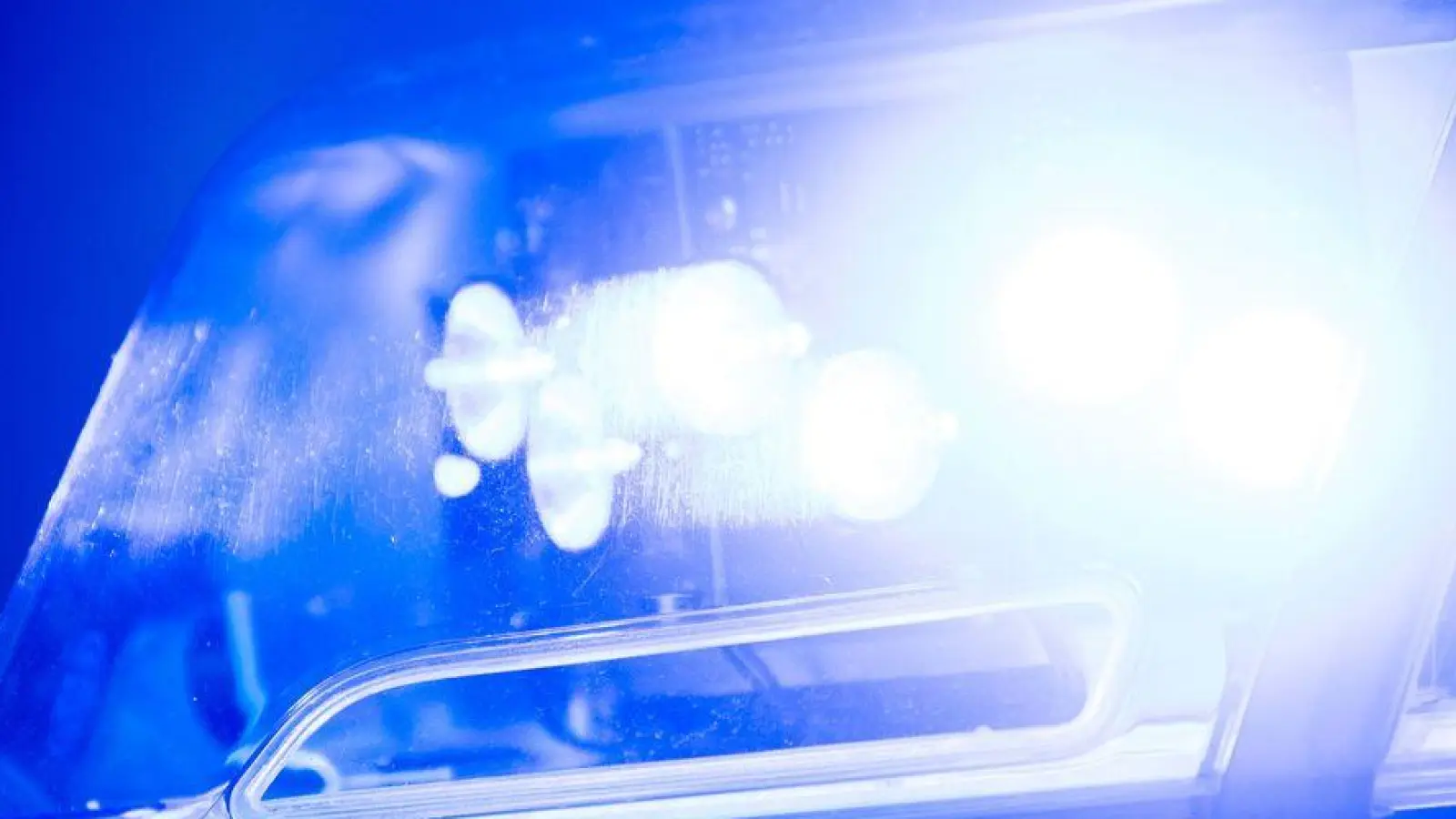 Die Radfahrerin wurde bei dem Unfall tödlich verletzt. (Symbolbild) (Foto: Lino Mirgeler/dpa)