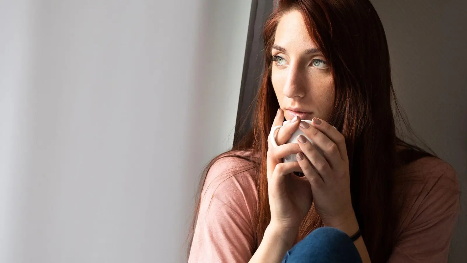 Gedanken, Empfindungen, Wünsche: Wer Ambivalenz zulässt und akzeptiert, kann zu authentischen Entscheidungen und innerer Ruhe gelangen. (Foto: Franziska Gabbert/dpa-tmn)