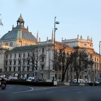 Das Justizministerium in München ist im Justizpalast untergebracht. (Symbolbild) (Foto: Stephan Jansen/dpa)