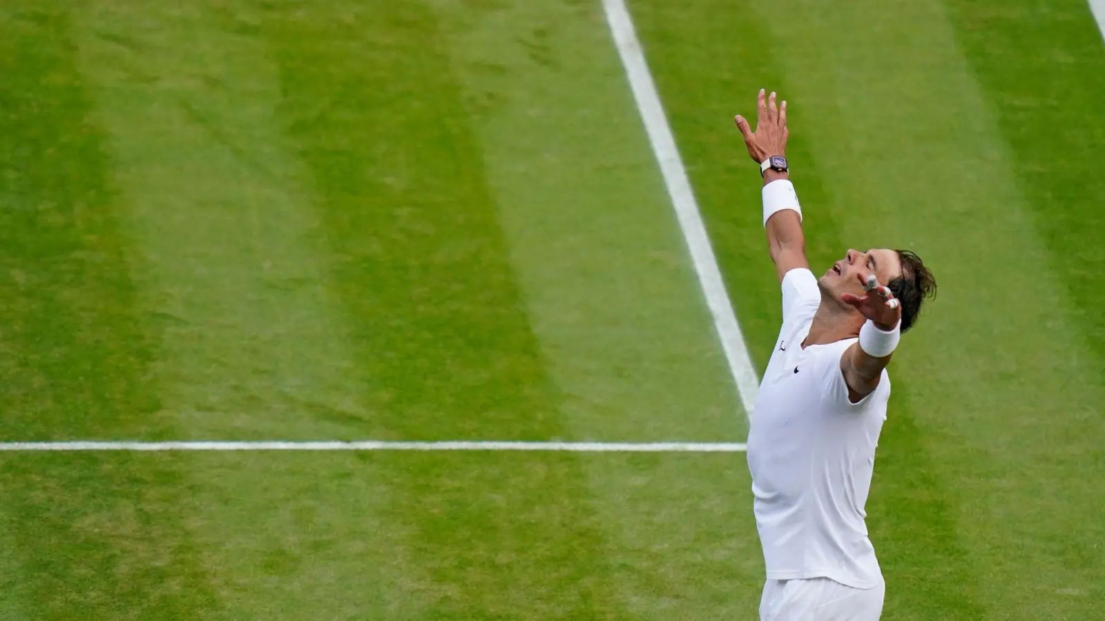 Hat sich gegen Taylor Fritz ins Halbfinale gekämpft: Rafael Nadal jubelt über seinen Sieg. (Foto: Gerald Herbert/AP/dpa)