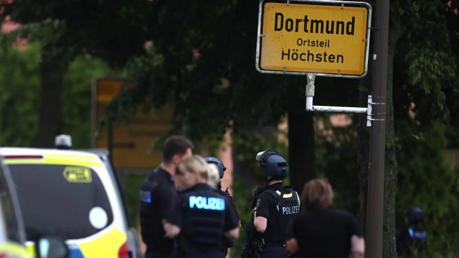 Ort des Einsatzes ist der Dortmunder Stadtteil Höchsten. (Foto: Christoph Reichwein/dpa)