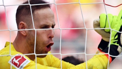 Leipzigs Torhüter Peter Gulacsi zeigte eine starke Leistung gegen Dortmund. (Foto: Jan Woitas/dpa)