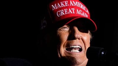 Donald Trump könnte erneut für das Amt des Präsidenten der Vereinigten Staaten kandidieren. (Foto: Charlie Neibergall/AP/dpa)