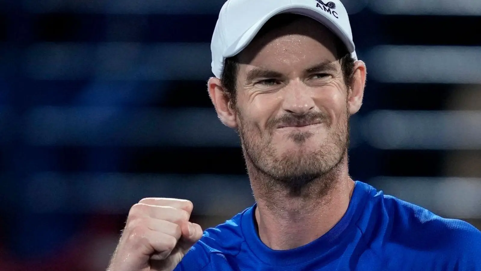 Tennisspieler Andy Murray aus Großbritannien jubelt nach seinem Sieg. (Foto: Kamran Jebreili/AP/dpa)
