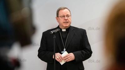 Der Vorsitzende der Deutschen Bischofskonferenz, Georg Bätzing, spricht bei der Eröffnungspressekonferenz der Frühjahrs-Vollversammlung der Deutschen Bischofskonferenz. (Foto: Nicolas Armer/dpa)