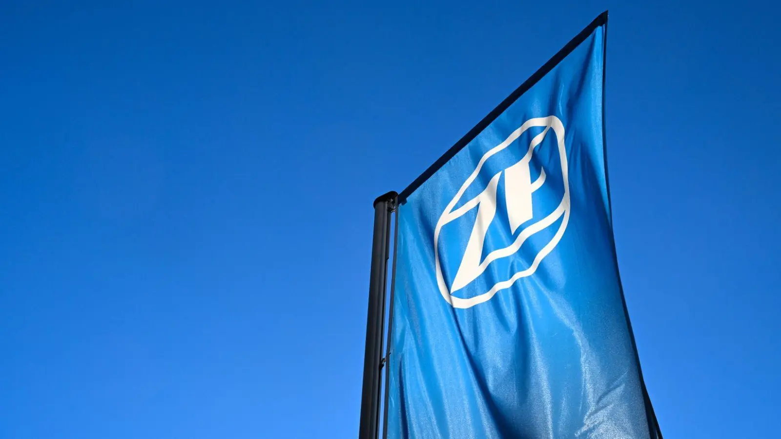 Der Verkauf der Antriebssparte ist vom Tisch. (Archivbild)  (Foto: Felix Kästle/dpa)