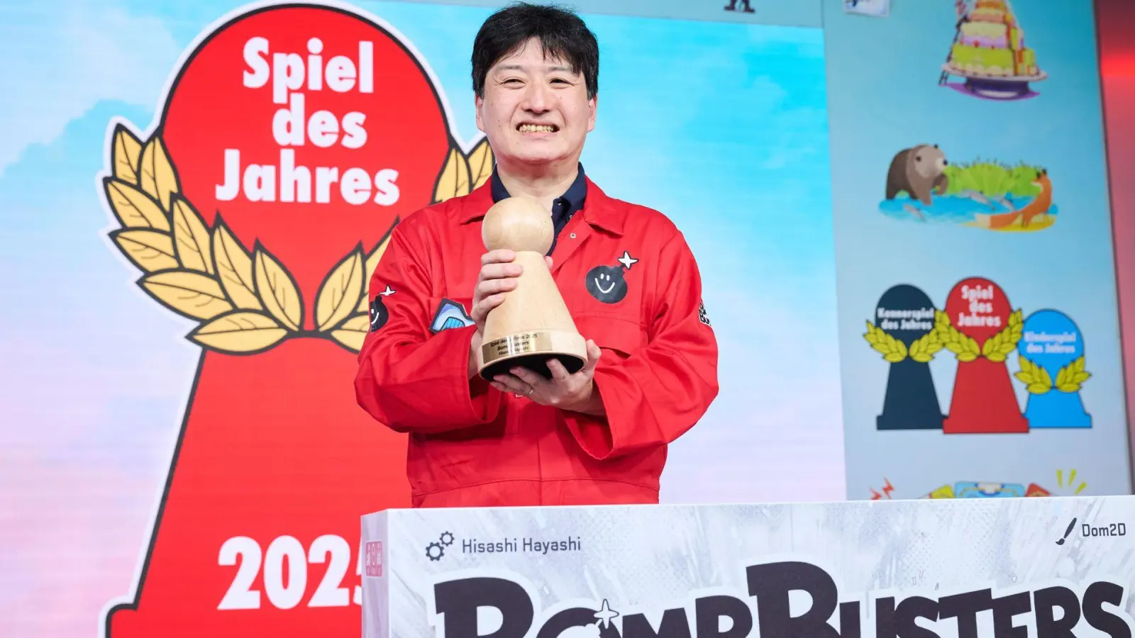 Brettspielautor Hisashi Hayashi gewann mit „Bomb Busters“ die Auszeichnung „Spiel des Jahres“ 2025. (Foto: Annette Riedl/dpa)