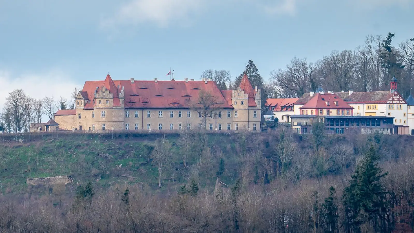 Die Zukunftspläne für das Hotel und Restaurant auf Schloss Frankenberg wurden vorgestellt. Am 1. Mai soll auch ein Wein- und Biergarten eröffnen. (Foto: Mirko Fryska)