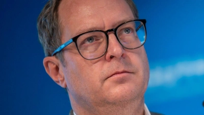 CSU-Generalsekretär Hubert wirft dem neuen Chef der Linken, Pantisano, einen katastrophalen Fehlstart vor und fordert seinen Rücktritt. (Foto: Peter Kneffel/dpa)