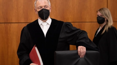 Volker Mütze, Vorsitzender Richter am Landgericht Kassel. Die angeklagte falsche Narkoseärztin ist schuldig gesprochen worden. (Foto: Swen Pförtner/dpa)