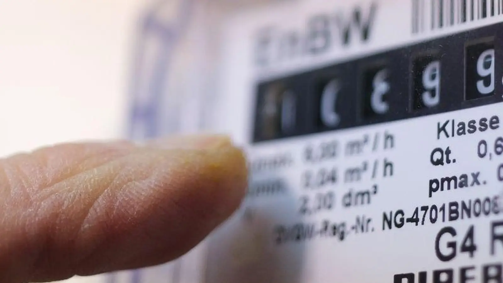 Steigende CO2-Preise könnten das Heizen mit Gas deutlich teurer machen. (Symbolbild) (Foto: Bernd Weißbrod/dpa)