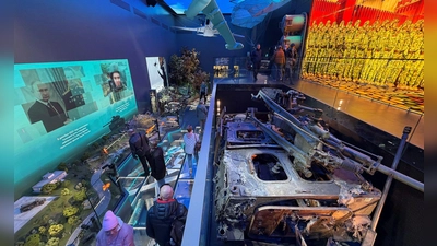 Mit Ausstellungen zum Angriffskrieg gegen die Ukraine will Russlands Machtapparat auch Akzeptanz schaffen für die Soldaten, die wieder in die Gesellschaft zurückkehren. (Foto: Ulf Mauder/dpa)