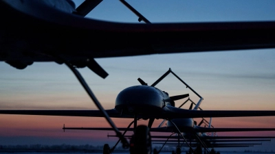 Die EU unterstützt die Drohnenproduktion in der Ukraine mit einer Milliardensumme. (Archivbild) (Foto: Evgeniy Maloletka/AP/dpa)