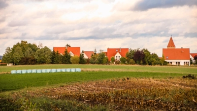 Das geplante Segringer Baugebiet Schellenheckfeld West schließt an die bestehende Bebauung an. Der Bebauungsplan wird jetzt in einem regulären Verfahren entwickelt. (Foto: Martina Haas)