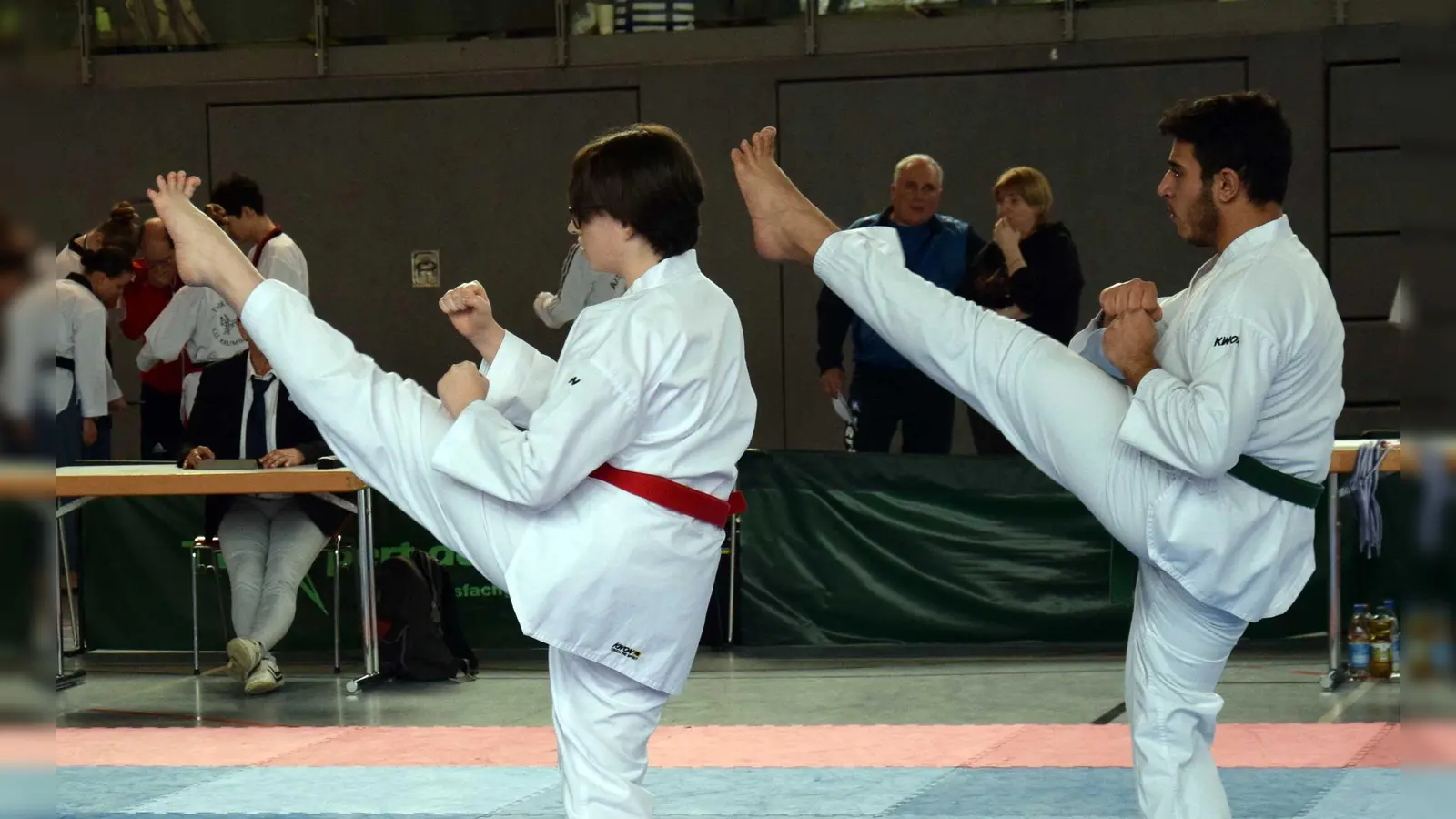 Sarah Würth und Jehad Suleimani holten in der Kategorie Paar bis 30 die Goldmedaille. (Foto: Ingrid Bühler-Saal)