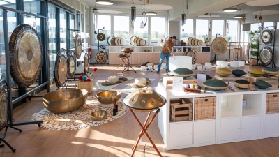 Der neue Klangraum im zweiten Stock des Firmenhauptsitzes in Gutenstetten, für Sebastian Schmitt eine weltweit einzigartige Angelegenheit.  (Foto: Mirko Fryska)