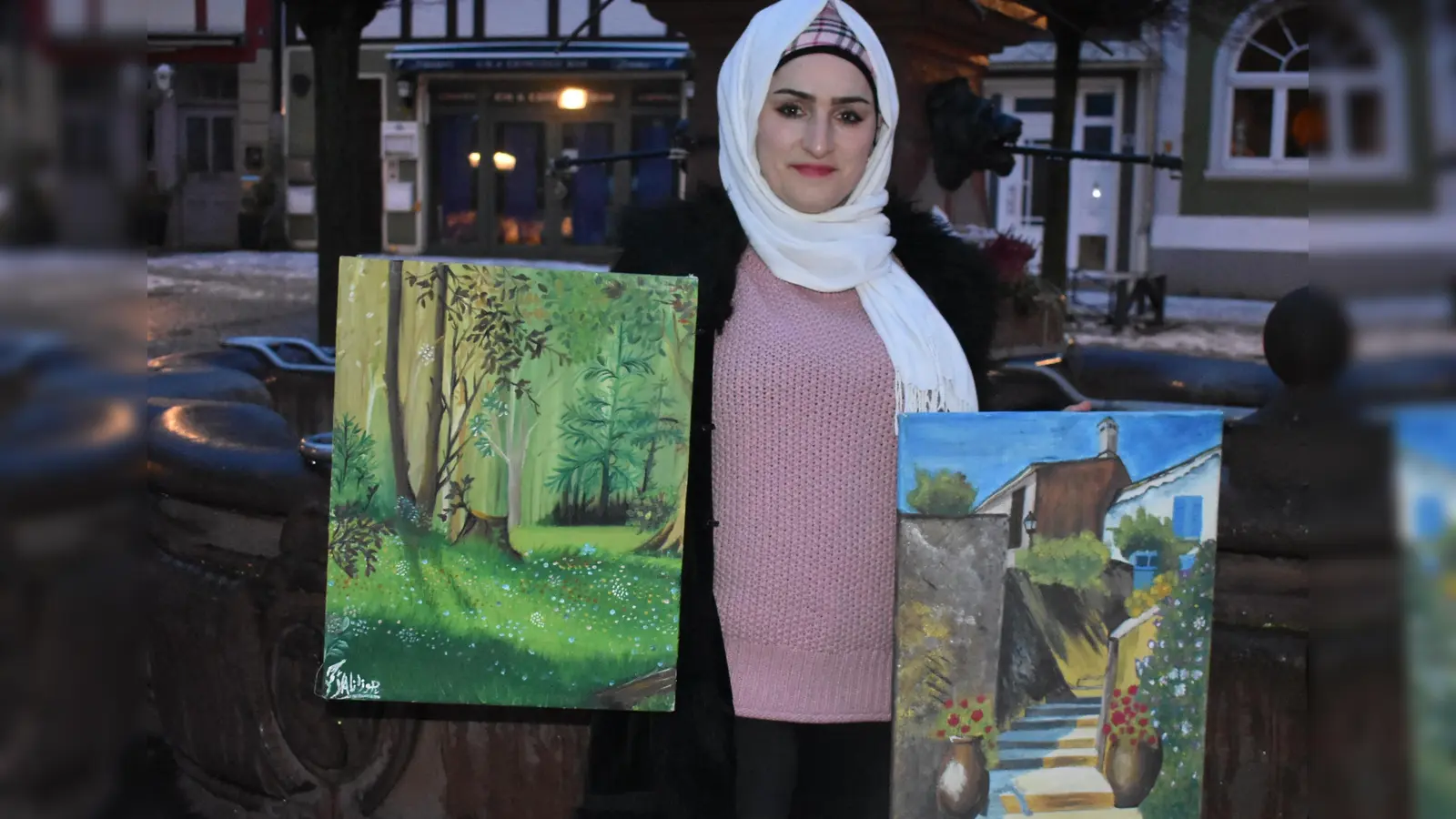 Die aus Syrien stammende Rouzana Alahmar liebt es, mit Acryl und Öl zu malen Noch in diesem Jahr wird sie einige ihrer Arbeiten in der Galerie in der Sparkasse ausstellen. Darauf freut sie sich. (Foto: Ute Niephaus)