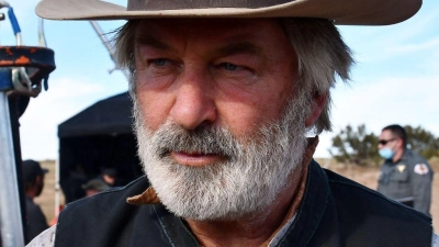 Alec Baldwin wirkte als Hauptdarsteller und Produzent bei dem Film „Rust“ mit. (Foto: Santa Fe County Sheriff's Office/ZUMA Press Wire Service/dpa)