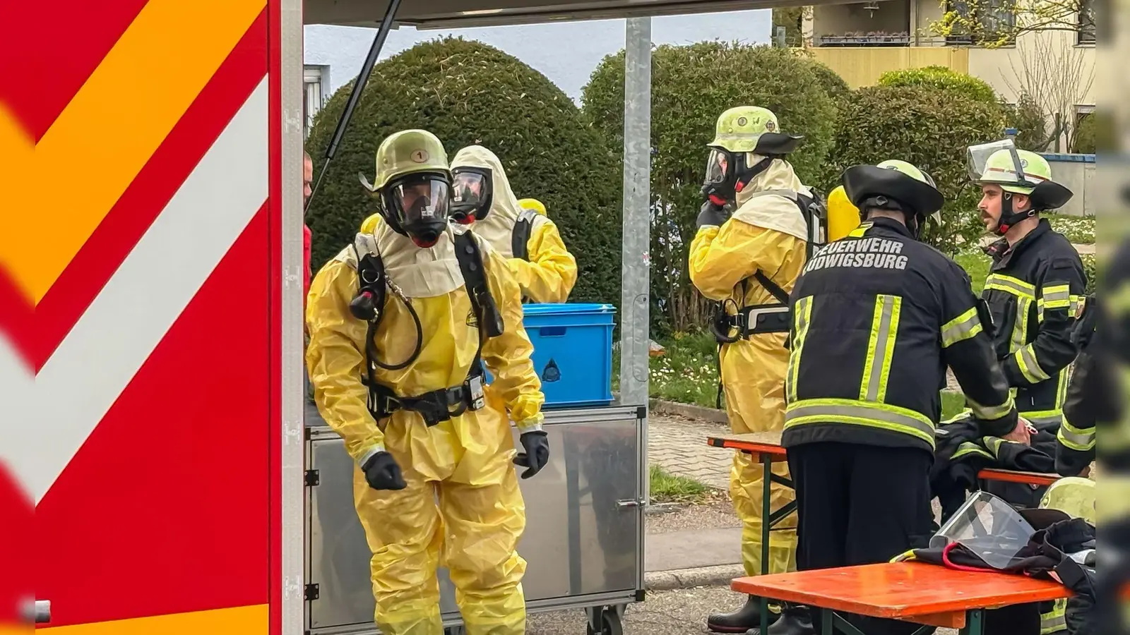 Der Fund eines Fläschchens mit der Aufschrift „Polonium 210“ in Vaihingen an der Enz hat einen Großeinsatz von Feuerwehr und Polizei ausgelöst. (Foto: Karsten Schmalz/KS-Images.de/dpa)