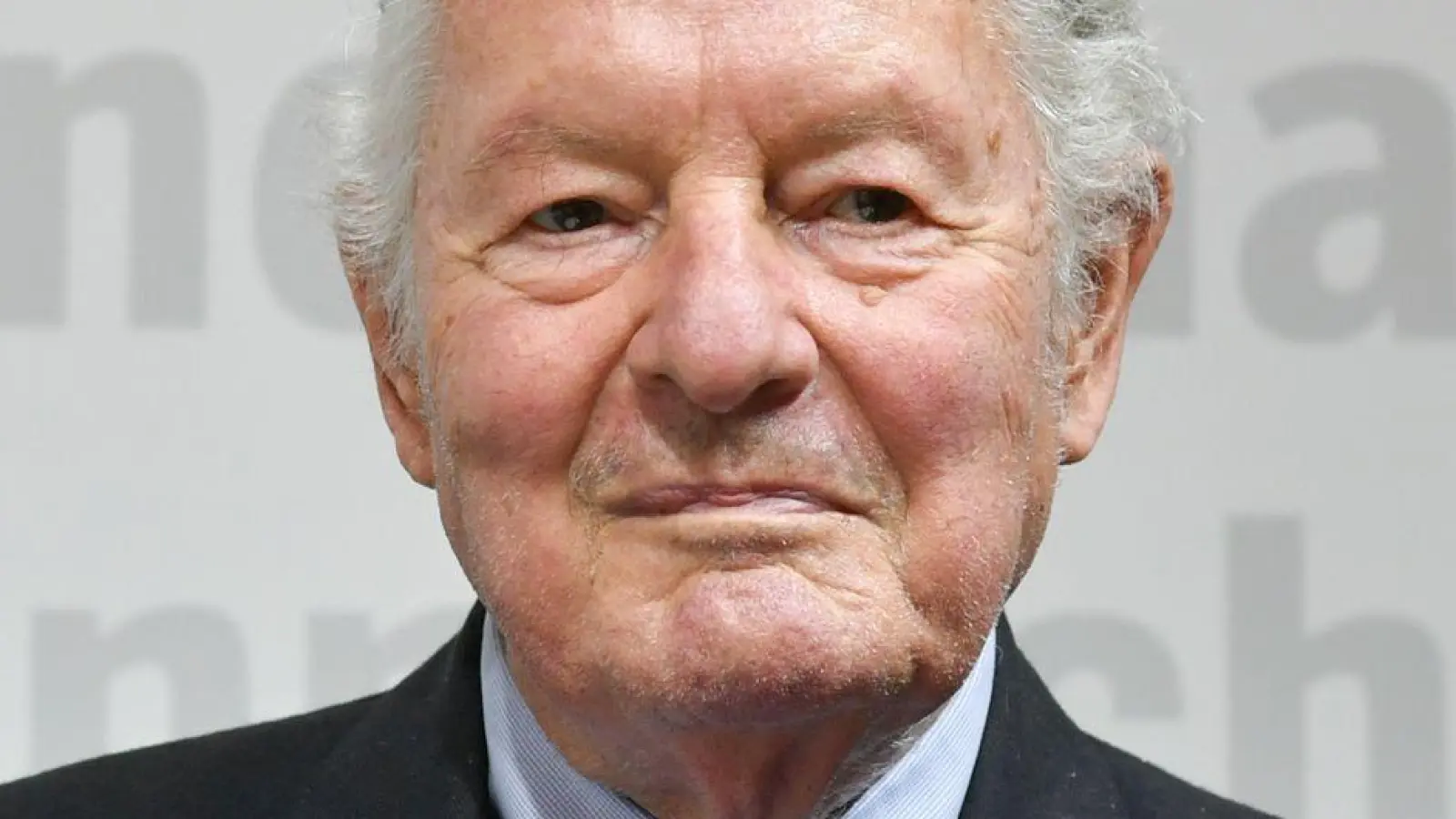 Er kannte sich bestens mit den Royals aus. Nun ist der Experte für die europäischen Königshäuser gestorben. (Archiv) (Foto: Jens Kalaene/dpa-Zentralbild/ZB)