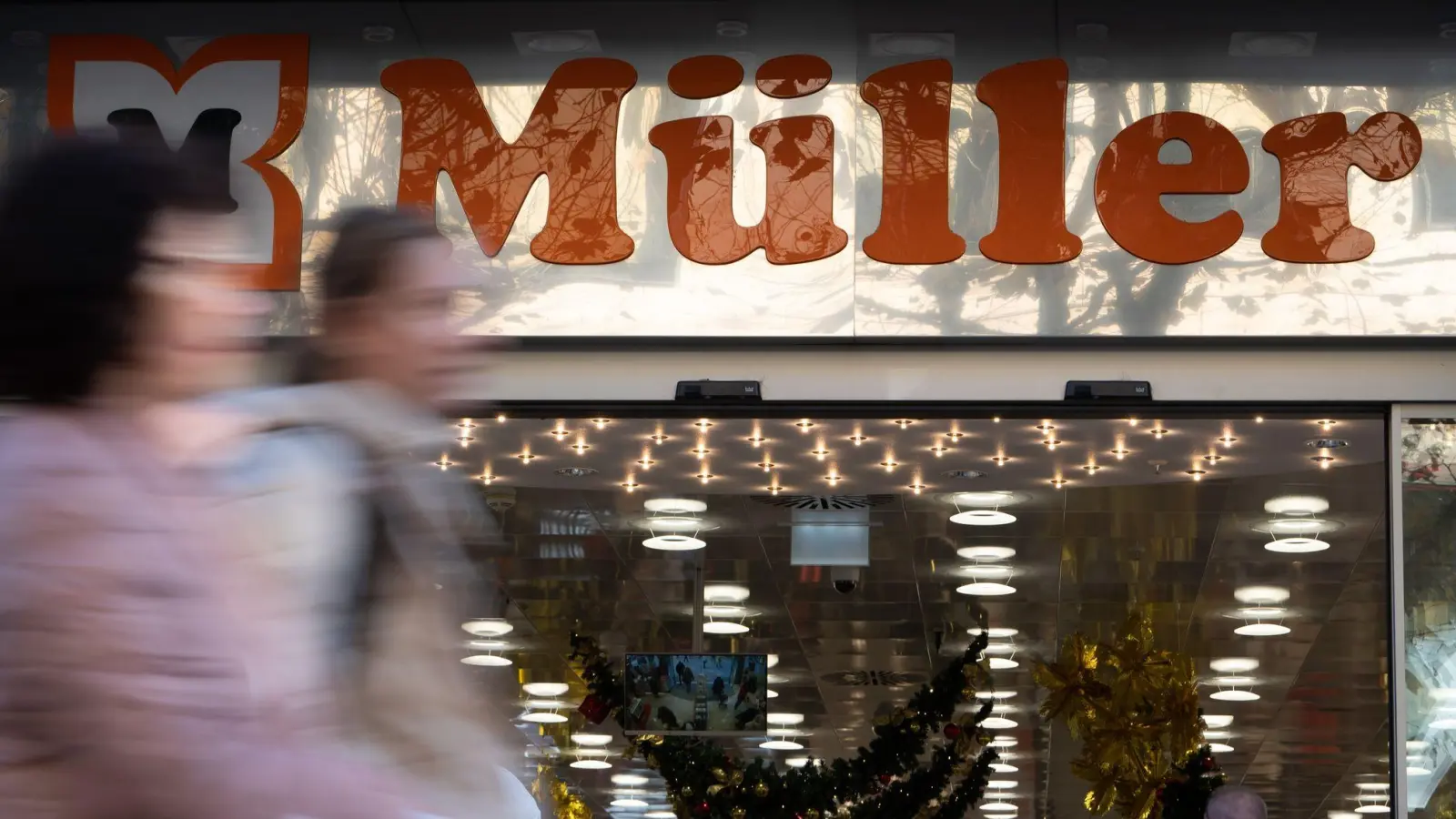 Drogeriemarktkette Müller legt beim Umsatz zu. (Archivbild)  (Foto: Helena Dolderer/dpa)