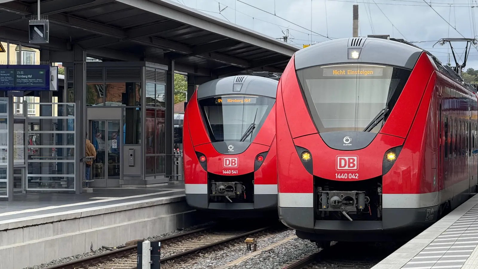 Auf der S-Bahn-Linie S4 Nürnberg–Ansbach wechselt die Deutsche Bahn den Fahrzeugtyp. Statt wie zuletzt Triebzüge der Baureihe 1440 einzusetzen, fahren künftig wieder... (Foto: Manfred Blendinger)