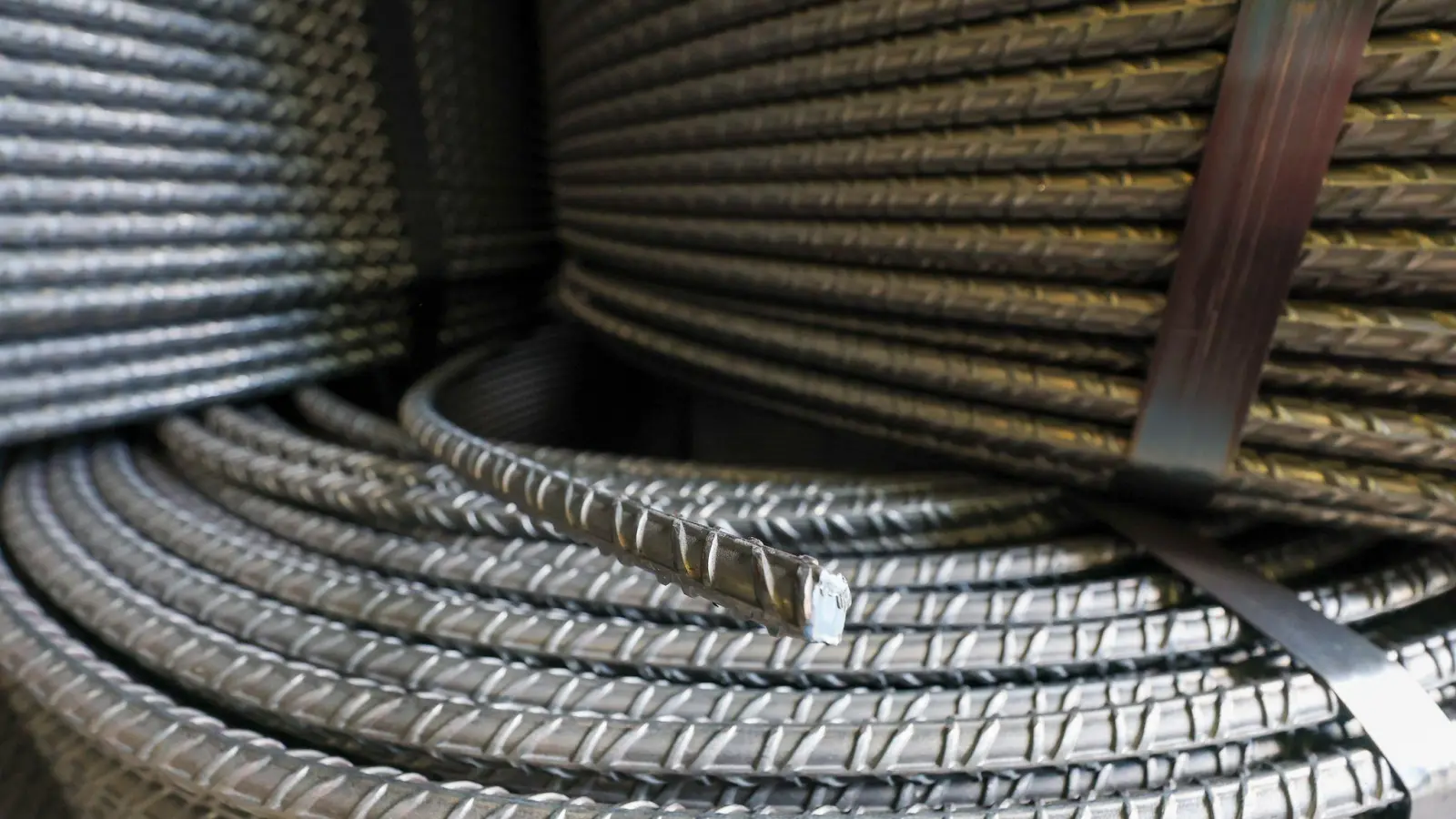 Deutsche Hersteller exportieren weniger Eisen und Stahl in die USA (Symbolbild) (Foto: Jan Woitas/dpa)