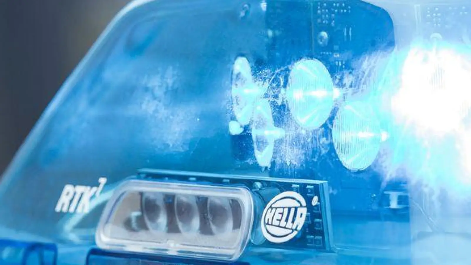 Eine Streife erwischte den 38-Jährigen, als er ohne zu treten mit dem Rad vorbeiflitzte. (Symbolbild) (Foto: Daniel Vogl/dpa)