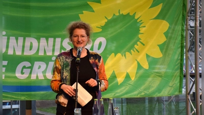 Klimaschutz und der Kampf gegen Rechts sind die zentralen Themen von Andrea Wörle, die als bayerische Spitzenkandidatin der Grünen Chancen auf den Einzug ins Europäische Parlament hat. (Foto: Philipp Zimmermann)