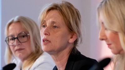 Die Bildungsminister der Länder haben gemeinsame Ziele und Maßnahmen zur Stärkung der Medienkompetenz in der Schule verabschiedet. (Symbolbild) (Foto: Sven Hoppe/dpa)