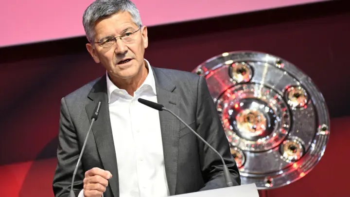Der Präsident des Fußball-Bundesligisten FC Bayern München: Herbert Hainer. (Foto: Angelika Warmuth/dpa)