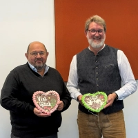 Stabwechsel bei den Gartenschauen: Markus Högl (rechts) folgt auf Gerhard Zäh, der die Bayerische Landesgartenschau GmbH sechs Jahre lang geführt hat. (Foto: ByLGS)
