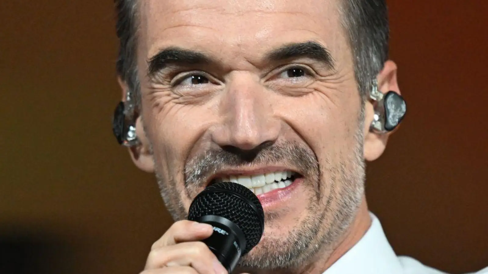 Florian Silbereisen soll auch zum Jahreswechsel 2025/26 wieder eine große Live-Schlagershow im Ersten moderieren. (Archivbild) (Foto: Hendrik Schmidt/dpa)