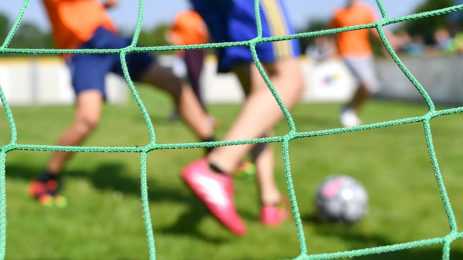 Am elften Spieltag hat Aufsteiger TSC Neuendettelsau ein Heimspiel (Symbolbild). (Foto: Uwe Anspach/dpa)