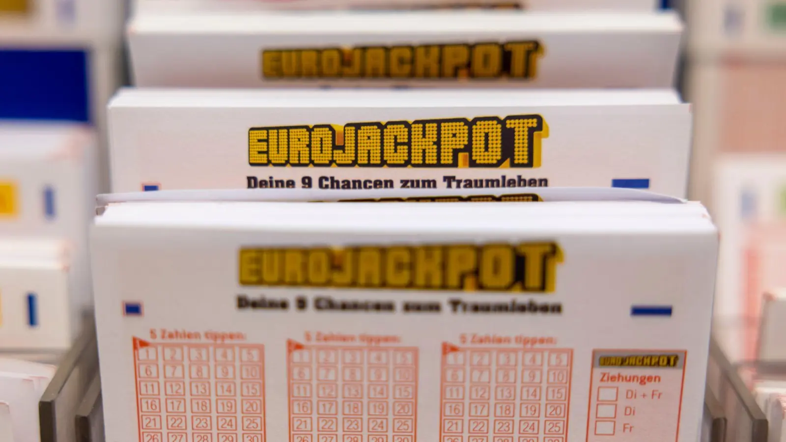 Der Mann aus der Region München hatte am 17. Juni als einziger Gewinner den Jackpot geknackt. (Symbolbild) (Foto: Thomas Banneyer/dpa)