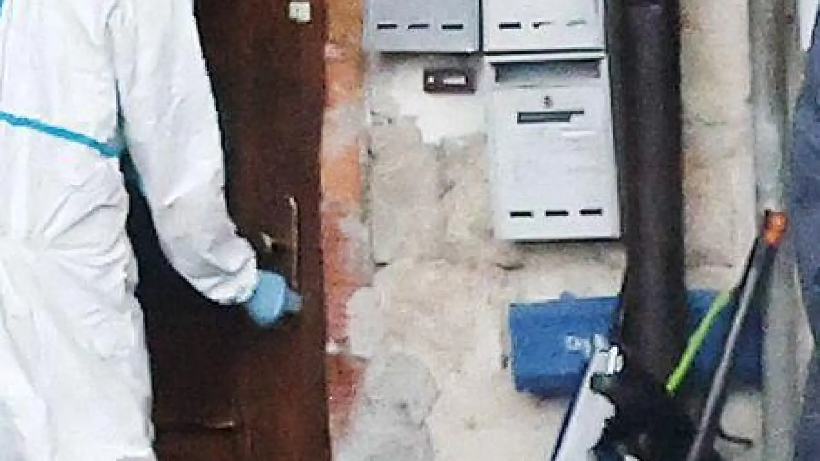 Die Spurensicherung fand abgetrennte Leichenteile in dem Haus. (Foto: Christine Vincon/dpa)