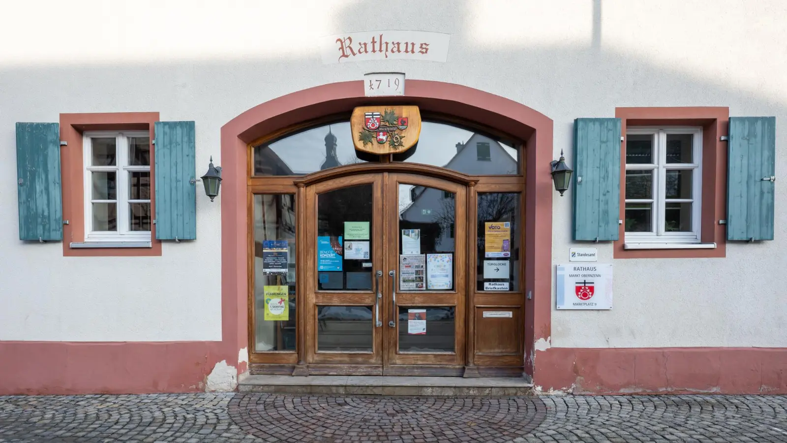 Wer wird neuer Chef im Obernzenner Rathaus? Eine Podiumsdiskussion, bei der sich die beiden Kandidaten der Öffentlichkeit hätten präsentieren können, kommt nun vorerst nicht zustande. (Foto: Mirko Fryska)