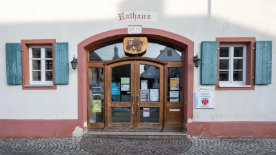 Johannes Weiß fungiert in Obernzenn bald als Rathauschef. Die Einarbeitung gestaltet sich derzeit schwierig. (Foto: Mirko Fryska)