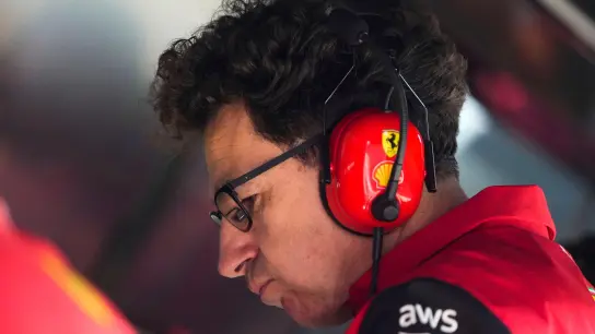 Nach Medienberichten wird sich Ferrari von Teamchef Mattia Binotto trennen. (Foto: Manu Fernandez/AP/dpa)