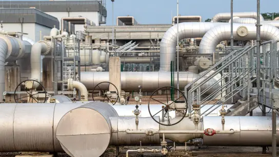 Der Erdgasspeicher in Rehden ist der größte Speicher in Westeuropa. Die Astora GmbH ist zudem eine Tochtergesellschaft des russischen Energiekonzerns Gazprom. (Foto: Sina Schuldt/dpa)